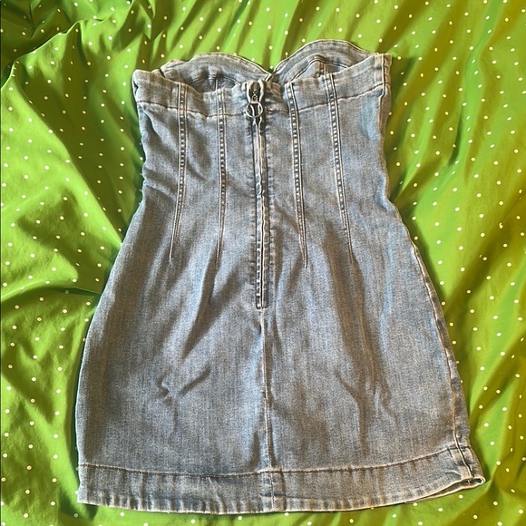 Kittenish Strapless Denim Dress - Blue - Picture 2 of 4